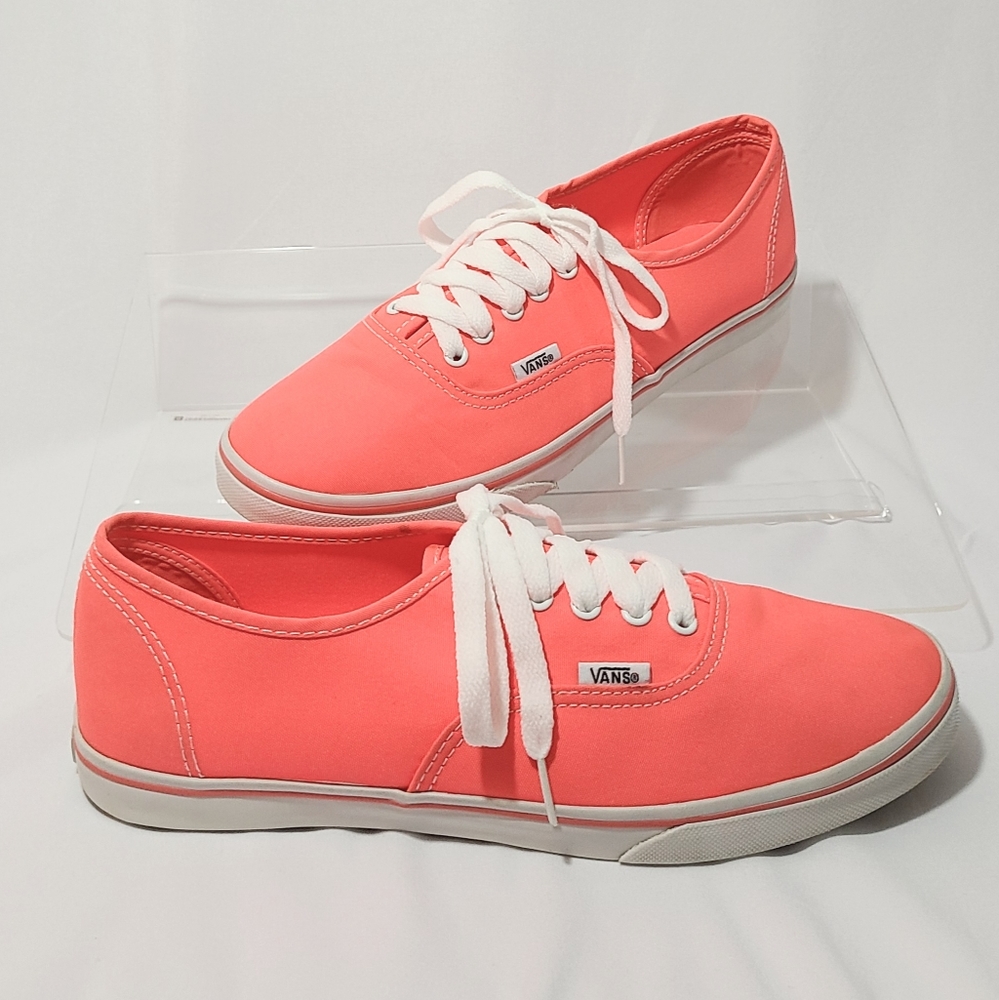 Vans canvas sneaker women's size 10/men's 8.5